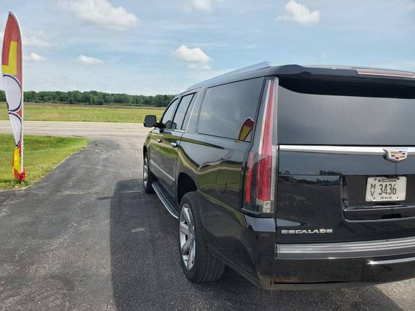 2017 Cadillac Escalade ESV *REDUCED! - cars & trucks - by dealer -... for sale in Wisconsin Rapids, WI – photo 6