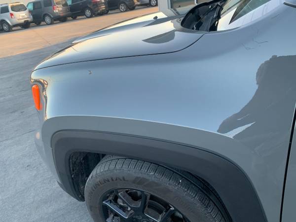 2020 Jeep Renegade Altitude FWD Sting-Gray Cle for sale in Omaha, NE – photo 23