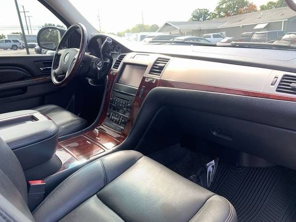 2013 Cadillac Escalade Premium AWD Navi Tv/DVD Sunroof Cln Carfax We F for sale in Canton, PA – photo 15
