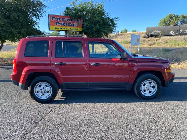 2014 Jeep Patriot - 5spd Manual - Low Miles! - cars & trucks - by... for sale in Powell Butte, OR – photo 6