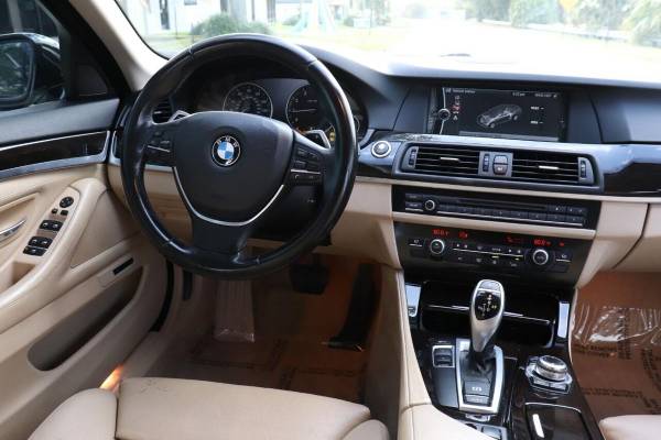 2011 BMW 5 Series 528i 4dr Sedan 999 DOWN U DRIVE! EASY for sale in Davie, FL – photo 7