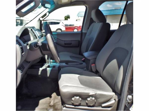 2014 Nissan Xterra X Sport Utility 4D *Bad Credit Auto Loans* for sale in Phoenix, AZ – photo 4