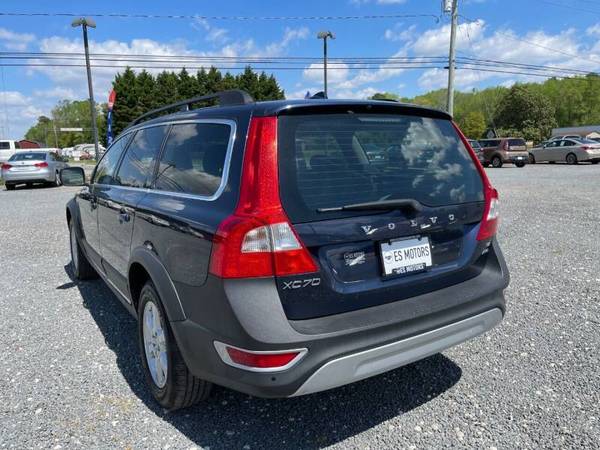2010 Volvo XC70 - I6 Navigation, Sunroof, Heated Leather, Books for sale in Dagsboro, DE 19939, MD – photo 3