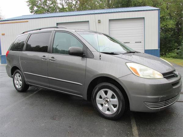 2004 Toyota Sienna LE 7 Pass. CHEAP! NICE!, Gray for sale in Winston Salem, NC – photo 3