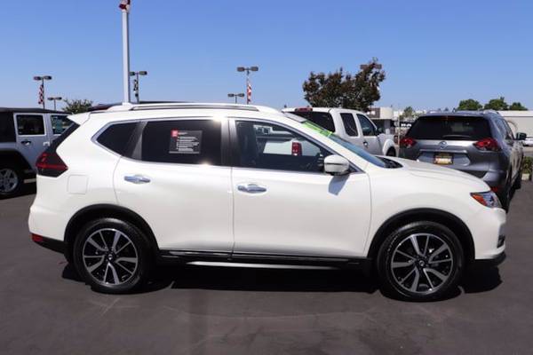 2020 Nissan Rogue SL hatchback Pearl White Tricoat for sale in Antioch, CA – photo 4