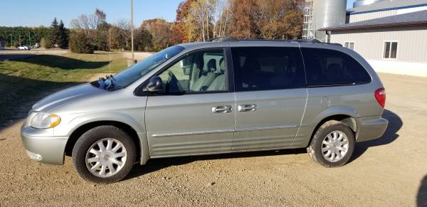 2003 Chrysler Town & Country for sale in Poynette, WI – photo 2