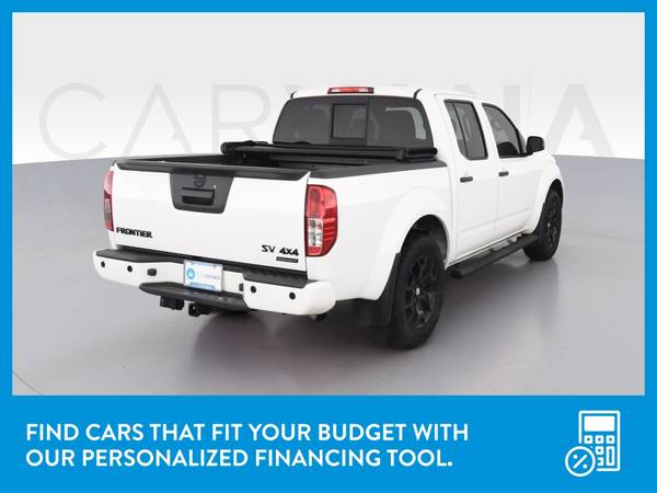 2019 Nissan Frontier Crew Cab SV Pickup 4D 5 ft pickup White for sale in Saint Paul, MN – photo 8
