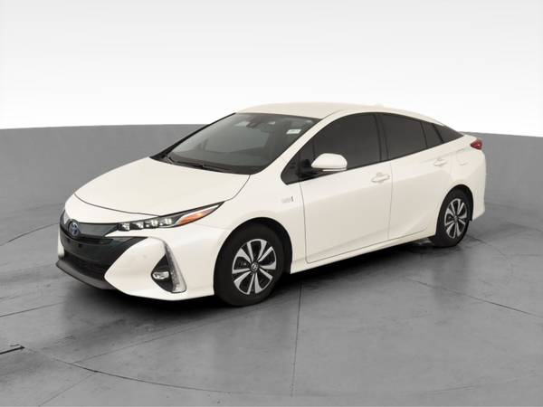 2017 Toyota Prius Prime Advanced Hatchback 4D hatchback White - -... for sale in Providence, RI – photo 3
