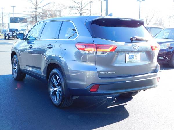 2019 Toyota Highlander LE Plus ** Easy Financing** Se Habla Espanol... for sale in CHANTILLY, District Of Columbia – photo 8