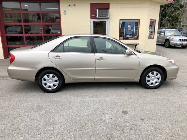 2004 Toyota Camry LE - - by dealer - vehicle for sale in West Allis, WI – photo 13