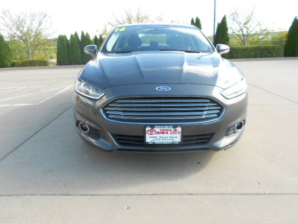 2016 Ford Fusion SE for sale in Iowa City, IA – photo 3
