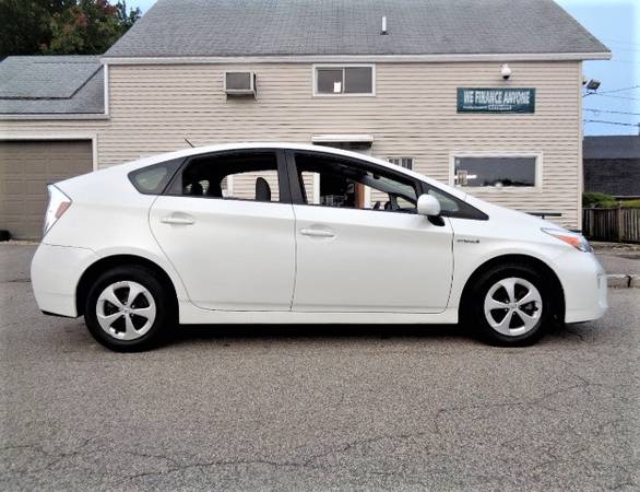 2015 Toyota Prius IV Four All Power Great on Gas Clean IPOD Hybrid for sale in Hampton Falls, NH – photo 3