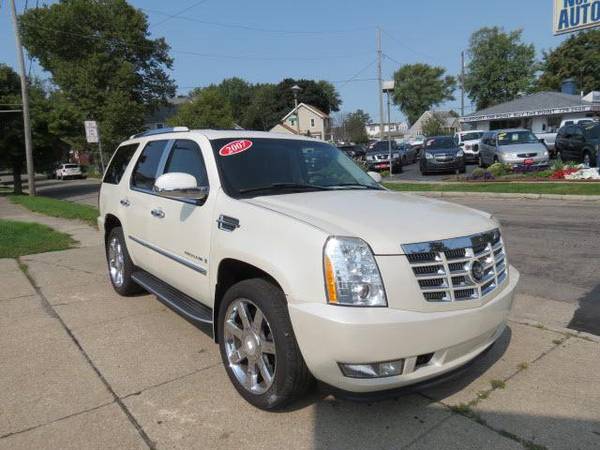 2007 Cadillac Escalade Base - $499 Down Drives Today W.A.C.! - cars... for sale in Toledo, OH – photo 2