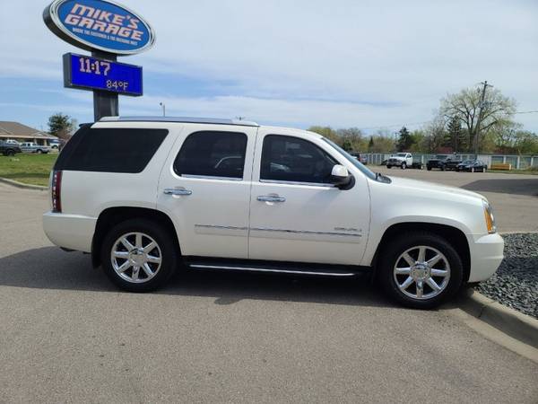 2010 GMC Yukon Denali AWD 4dr SUV VERY CLEAN - - by for sale in Faribault, MN – photo 9