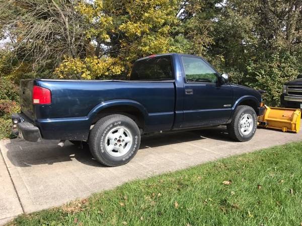 1999 Chevy S10 with Snow Plow for sale in Webster City, IA – photo 2