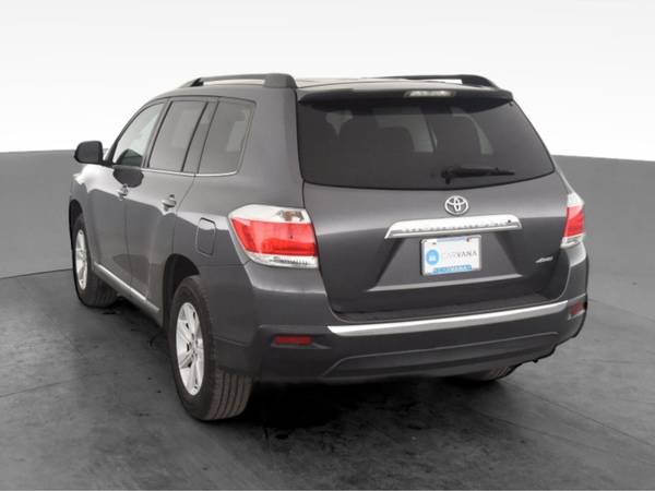 2013 Toyota Highlander SE Sport Utility 4D suv Gray - FINANCE ONLINE... for sale in Arlington, District Of Columbia – photo 8