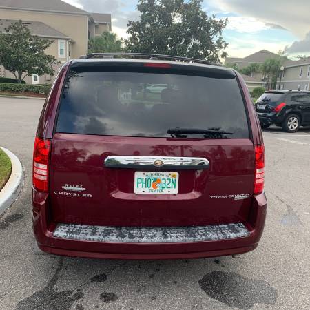 2009 Chrysler Town & Country Touring 89,000 Low Miles 3rd Row 7 Pass for sale in Orlando, FL – photo 11