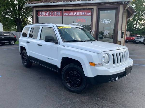 2014 Jeep Patriot Sport 4x4...Clean...Guaranteed Financing!!! - cars... for sale in Rochester , NY – photo 2