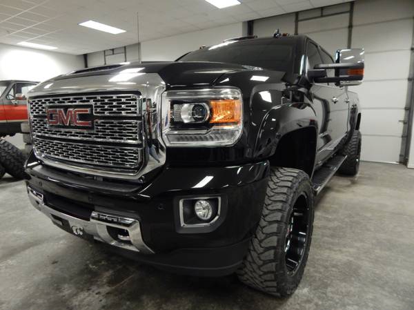 2019 GMC 2500 Denali HD, Duramax, Crew Cab, 4x4 - cars & trucks - by... for sale in Osage City, TX – photo 2