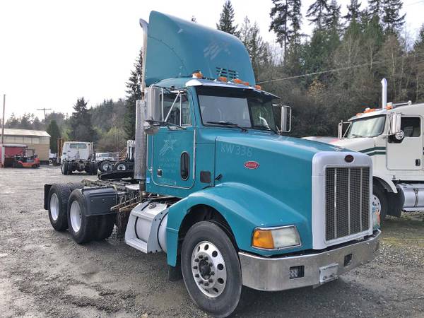 2004 Peterbilt 385 3 Axle Tractor Stock 34272 - - by for sale in Pacific, WA – photo 2
