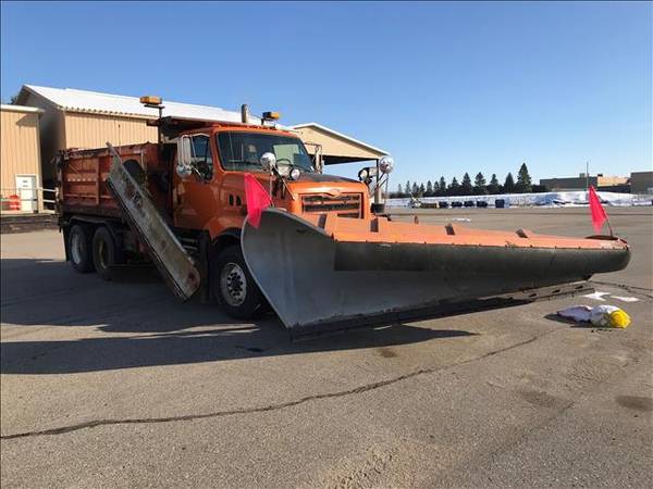 Sterling dump plow truck Tandem Axle - cars & trucks - by owner -... for sale in Saint Paul, MN – photo 2
