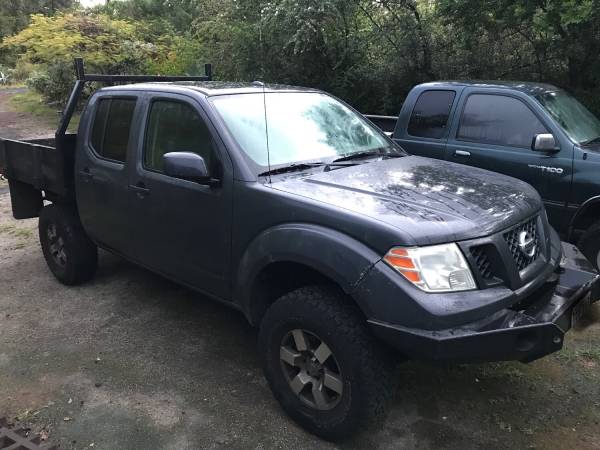 2011 Nissan frontier pro4x flatbed truck for sale in Naalehu, HI – photo 2