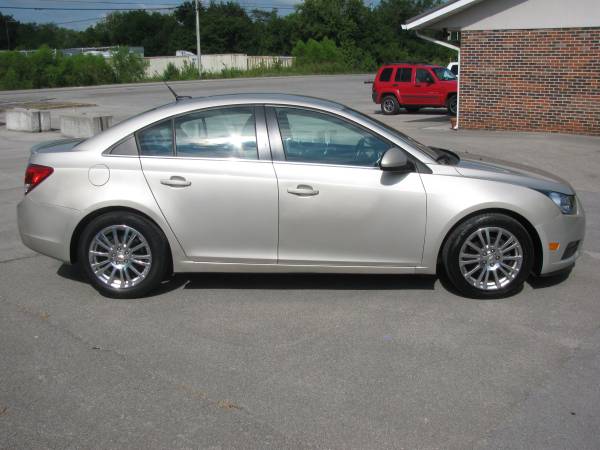 2013 CHEVY CRUZE ECO...4CYL 6SPD MANAUL..ENJOY 4O+ MPG!!!! for sale in Knoxville, TN – photo 2