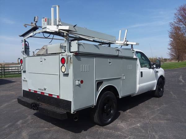 2006 Ford F350 XL Super Duty Automatic Towing SteelWeld Utility for sale in Gilberts, KY – photo 5