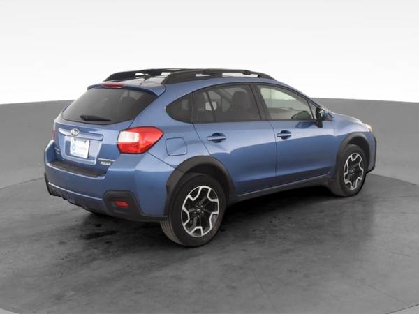2016 Subaru Crosstrek 2.0i Premium Sport Utility 4D hatchback Blue -... for sale in Dallas, TX – photo 11