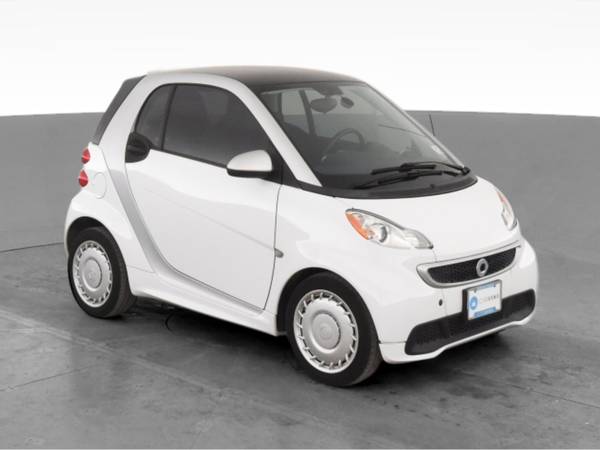 2015 smart fortwo Passion Hatchback Coupe 2D coupe White - FINANCE -... for sale in Cleveland, OH – photo 15