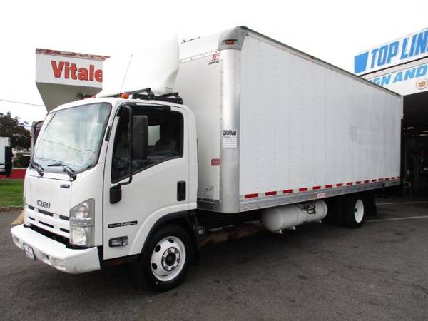 2014 Isuzu NPR 23 FOOT BOX TRUCK ** SIDE DOOR ** LIFTGATE - cars &... for sale in South Amboy, PA – photo 3