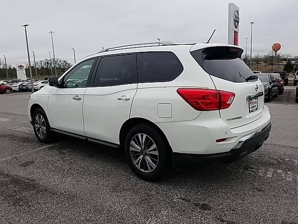 2018 Nissan Pathfinder SV - - by dealer - vehicle for sale in Clanton, AL – photo 9