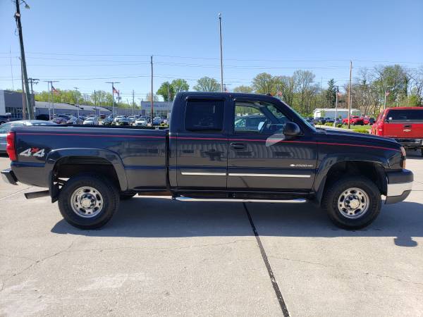 2005 Chevrolet Silverado 2500 HD 4X4 - - by dealer for sale in Indianapolis, IN – photo 4
