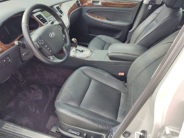 2009 Hyundai Genesis 4dr Sdn 3 8L V6 - - by dealer for sale in New Orleans, LA – photo 12