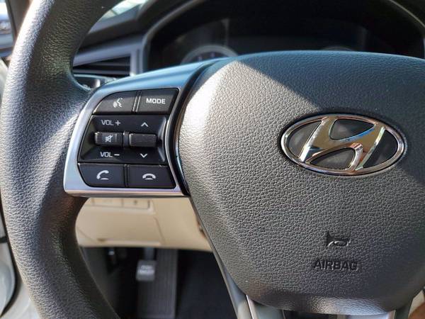 2018 Hyundai Sonata SE - - by dealer - vehicle for sale in Delray Beach, FL – photo 23