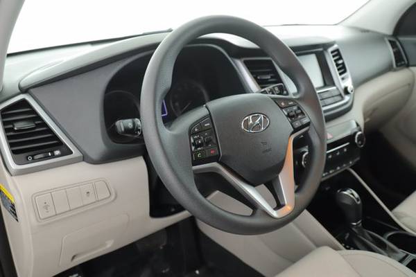 2018 Hyundai Tucson SEL AWD All Wheel Drive SKU: JU675580 - cars & for sale in Des Plaines, IL – photo 11