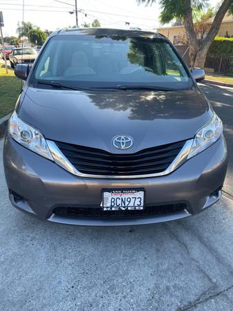 2014 Toyota sienna for sale in Los Angeles, CA – photo 8