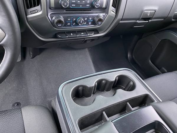 2018 Chevy Chevrolet Silverado 1500 Crew Cab LT Pickup 4D 5 3/4 ft -... for sale in Lansing, MI – photo 21