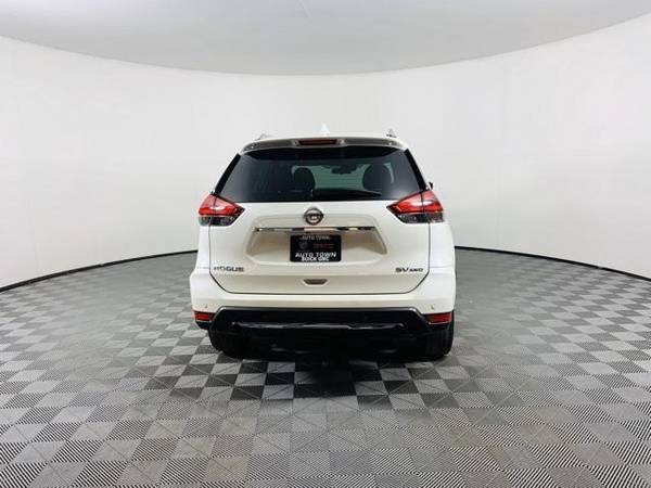 2019 Nissan Rogue SV Stop In Save !! - cars & trucks - by dealer -... for sale in Gladstone, OR – photo 6