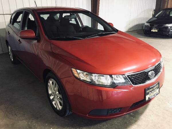 2011 Kia Forte 5-Door EX - cars & trucks - by dealer - vehicle... for sale in Madison, WI – photo 3