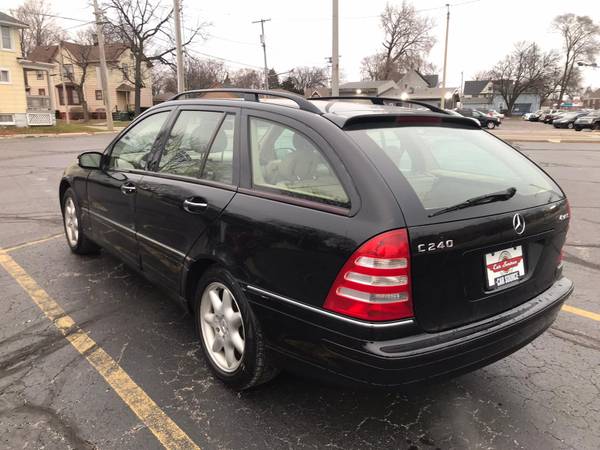 2004 MERCEDES-BENZ C-CLASS - cars & trucks - by dealer - vehicle... for sale in Kenosha, WI – photo 8