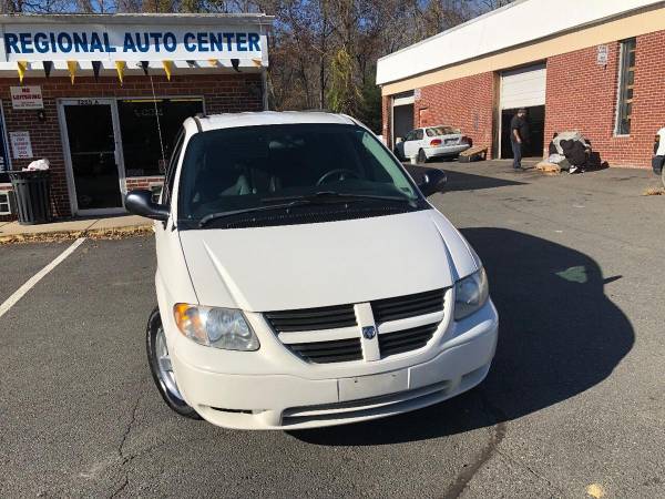 2005 Dodge Caravan SXT 4dr Mini Van CALL OR TEXT TODAY! - cars &... for sale in Stafford, District Of Columbia – photo 3