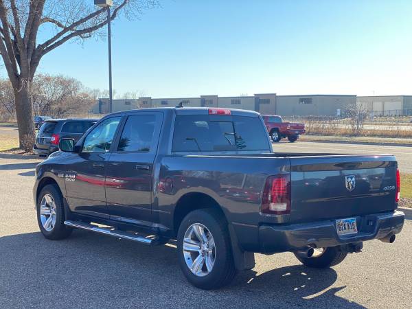 🔥 2016 RAM 1500 HEMI Sport (ONLY 88K MILES) - cars & trucks - by... for sale in Cottage Grove, WI – photo 8