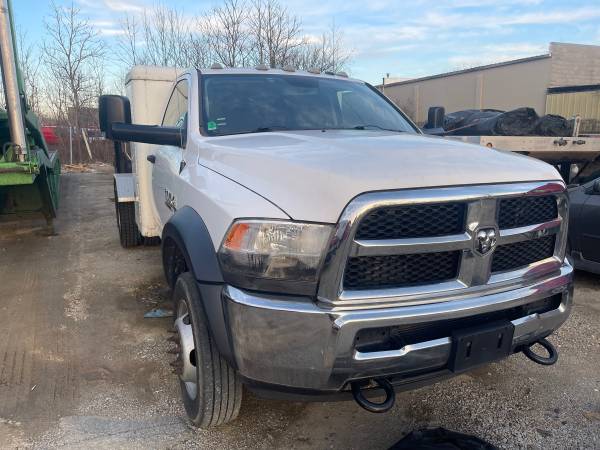 RAM 5500 with sleeper for sale in Louisville, KY – photo 2