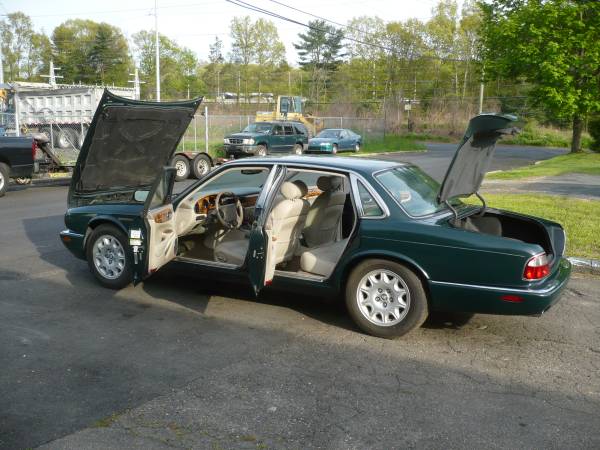 PARTS HAVE BEEN SOLD! not complete now! 1998 Jaguar XJ8-WHOLE-PARTS for sale in Milford, NY – photo 11