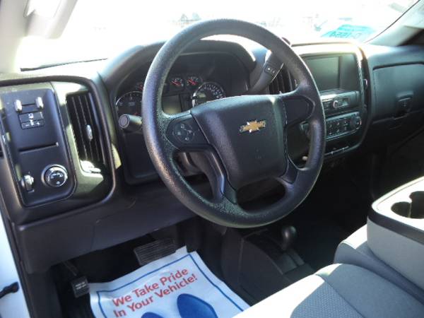 2019 Chevrolet Silverado 2500HD Double Cab 6.0l V8 4x4, low miles -... for sale in sturgis, WY – photo 11