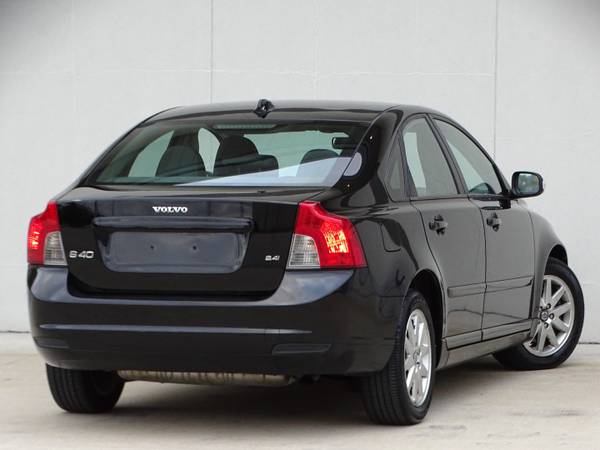 2008 VOLVO S 40 5-SPEED MANUAL TRANSMISSION - cars & trucks - by... for sale in Addison, IL – photo 7
