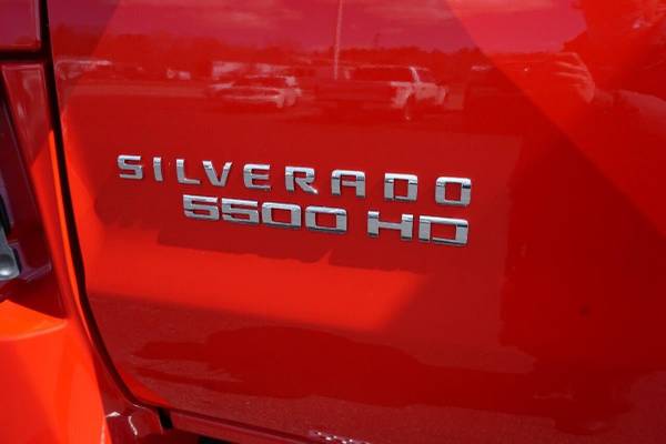 2020 Chevrolet Chevy SILVERADO MEDIUM DUT 4X4 2dr Regular Cab Diesel for sale in Plaistow, VT – photo 10