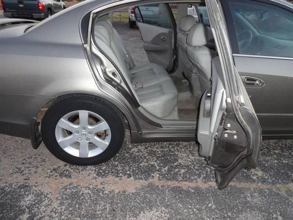 2002 Nissan Altima 2.5 S - cars & trucks - by dealer - vehicle... for sale in Oklahoma City, OK – photo 4