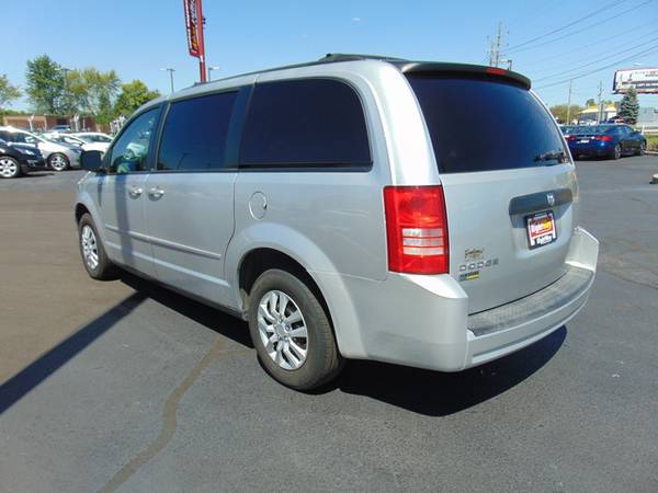 2010 Dodge Grand Caravan SE - cars & trucks - by dealer - vehicle... for sale in Inidanapolis, IN – photo 3